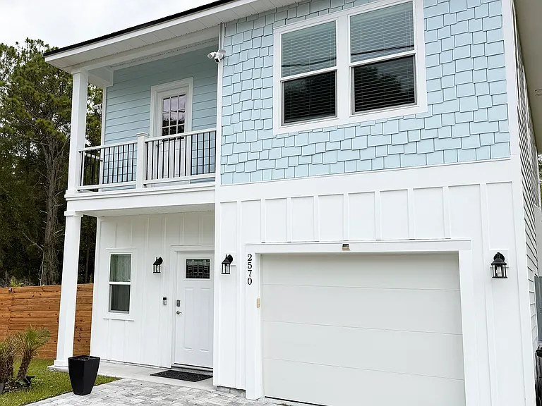 2570 Hilltop Rd — Photo 1