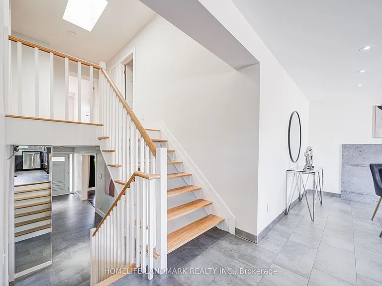 1608 Sherwood Forrest Cir — Photo 15