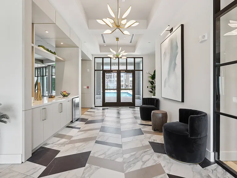 The Harlow — Photo 17
