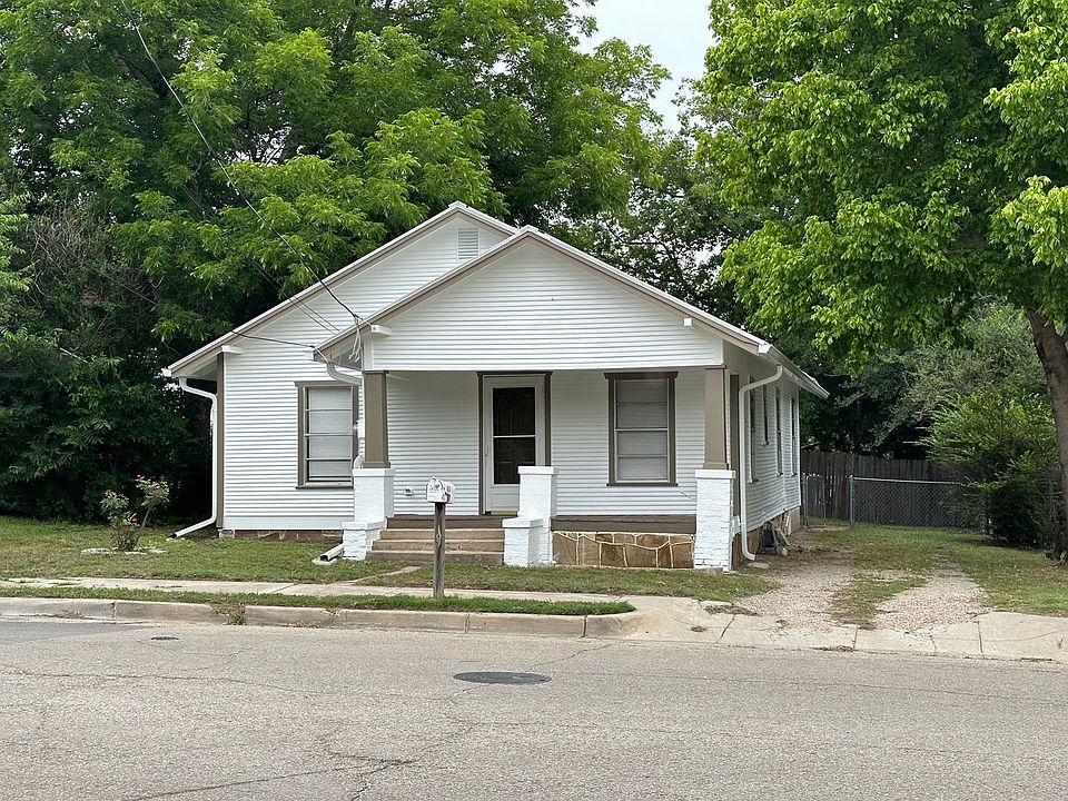 1st image of 414 N Brazos St