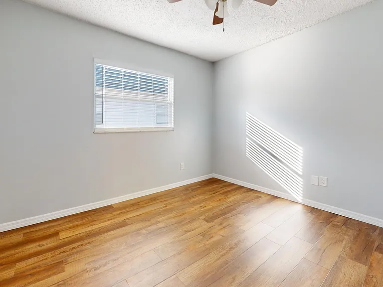 2151 Alicia Dr #C — Photo 8