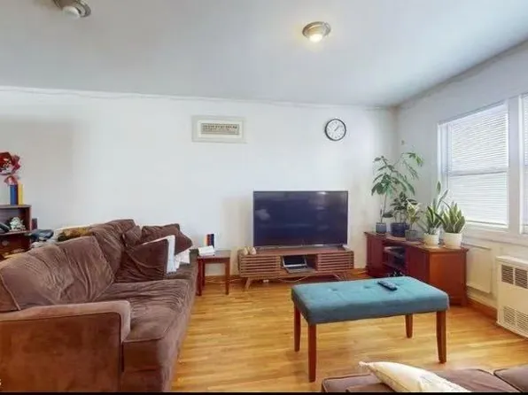 (undisclosed Address), Maspeth, NY 11378