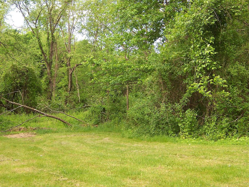 2nd image of 4003 Harrisville Rd