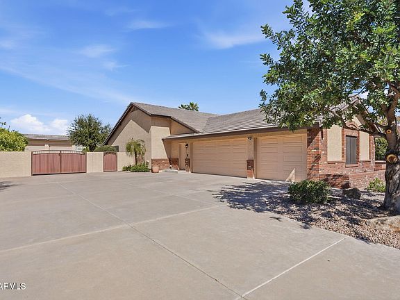 5th image of 602 E CARVER Road