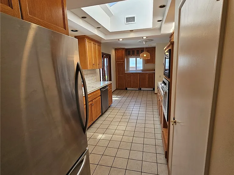12627 Manor Dr — Photo 15
