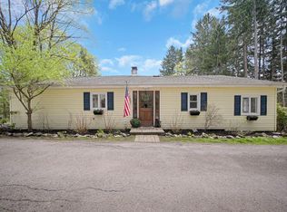 62 Rochdale Rd, Poughkeepsie, NY 12603