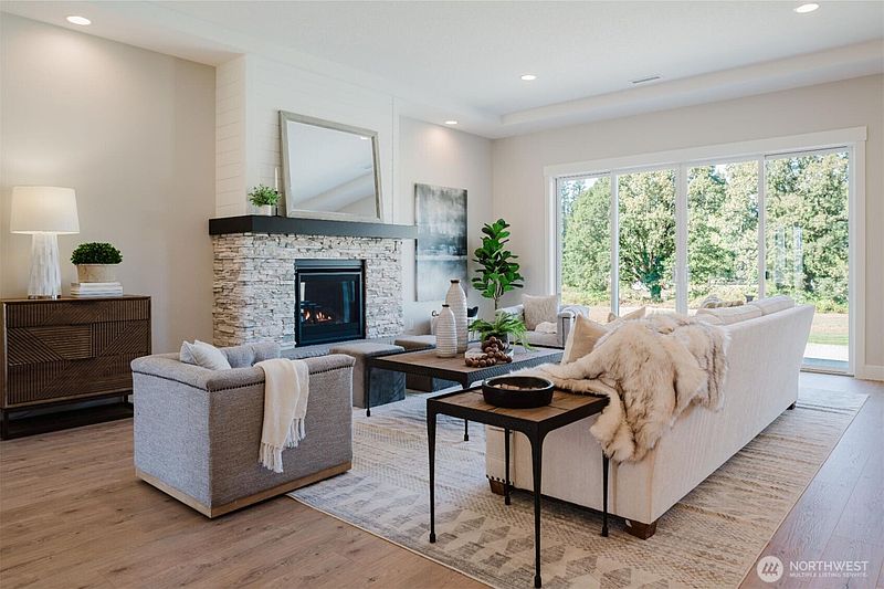 5th image of 15217 210th Avenue E #990