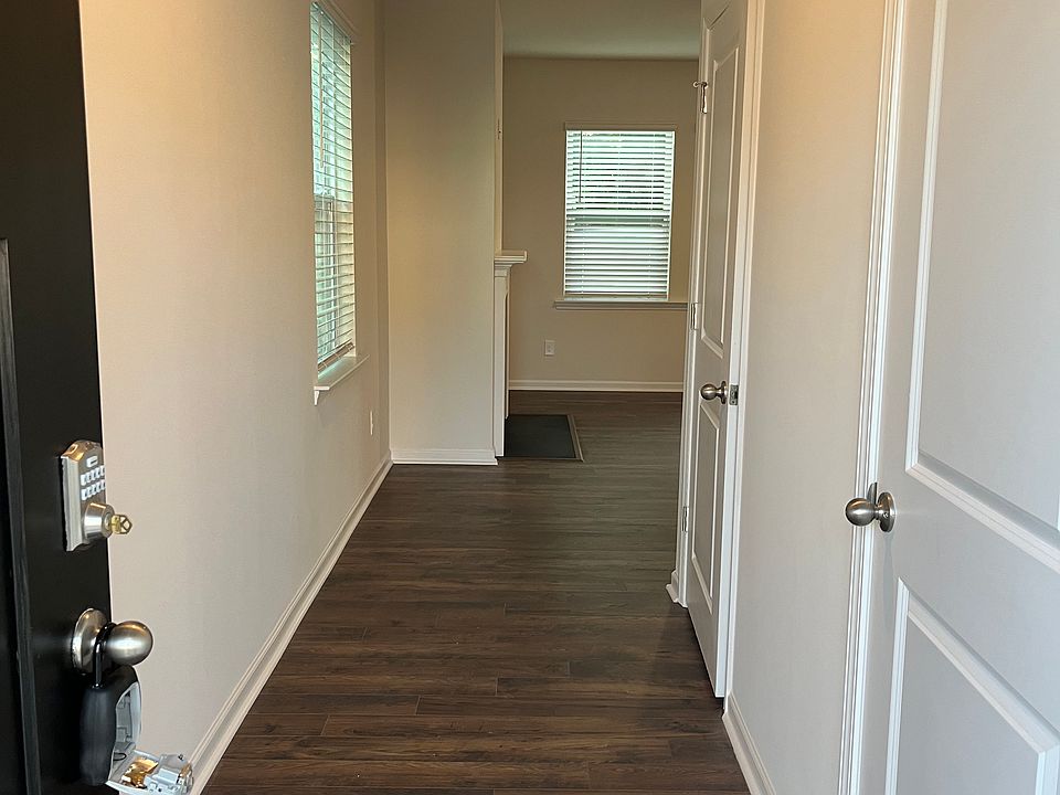 14207 Penbury Ln Charlotte NC Zillow