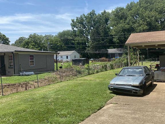 3rd image of 113 Park Ln