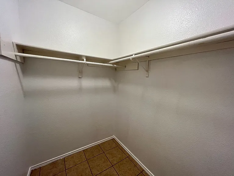 810 Station St — Photo 7