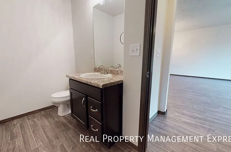 4615 E Leubecher Pl — Photo 7