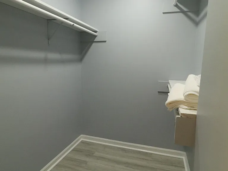 933 Ohara Dr — Photo 10
