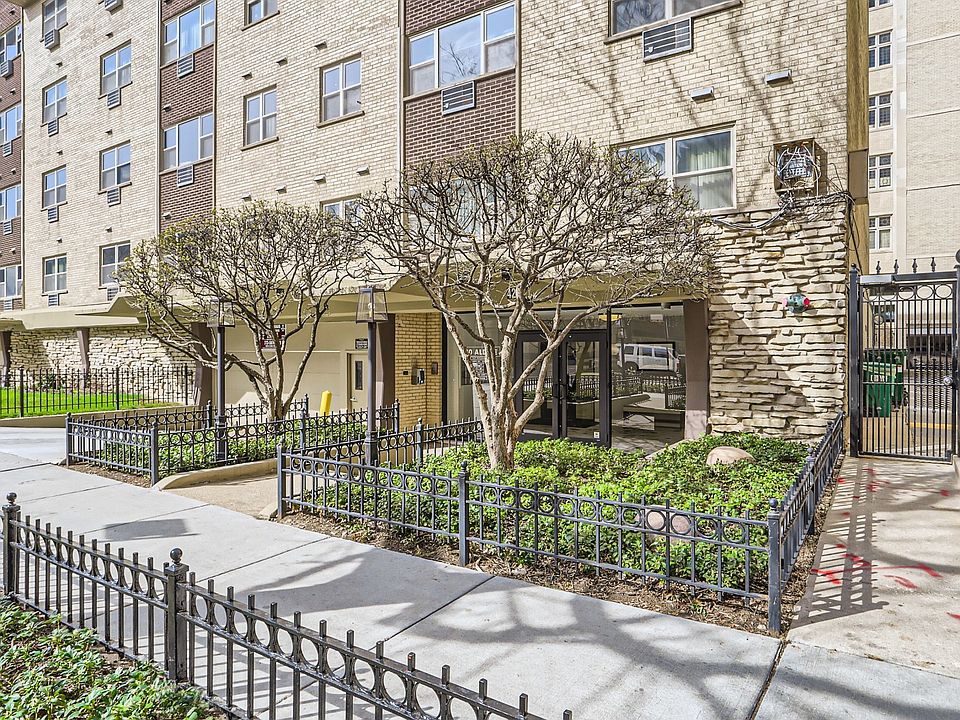 1st image of 420 W Aldine Ave APT 201