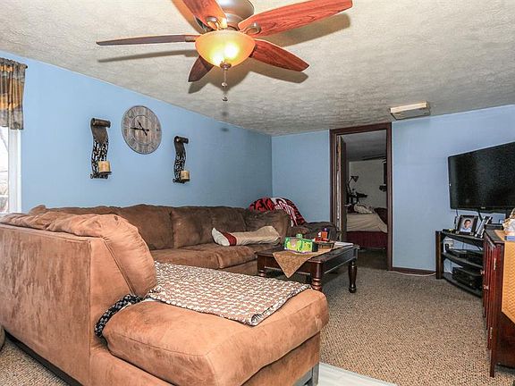 3rd image of 29761 Lawson Ln