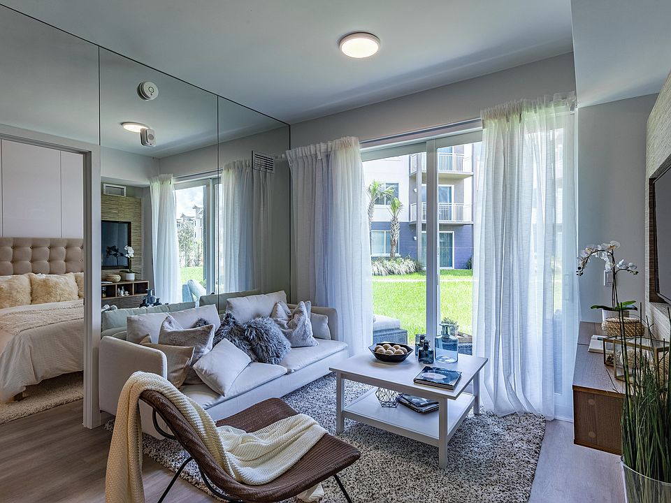 Living Spaces That Work With You