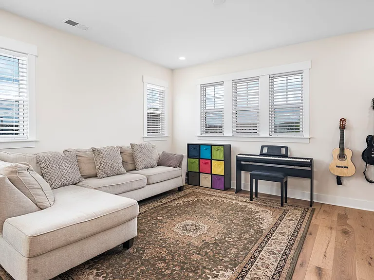 225 Holding Dairy Dr — Photo 35