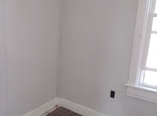 118 3rd St #2, Waterford, NY 12188