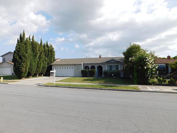 5th image of 274 Herlong Ave