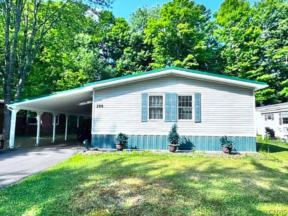 2nd image of 186 Country Rd