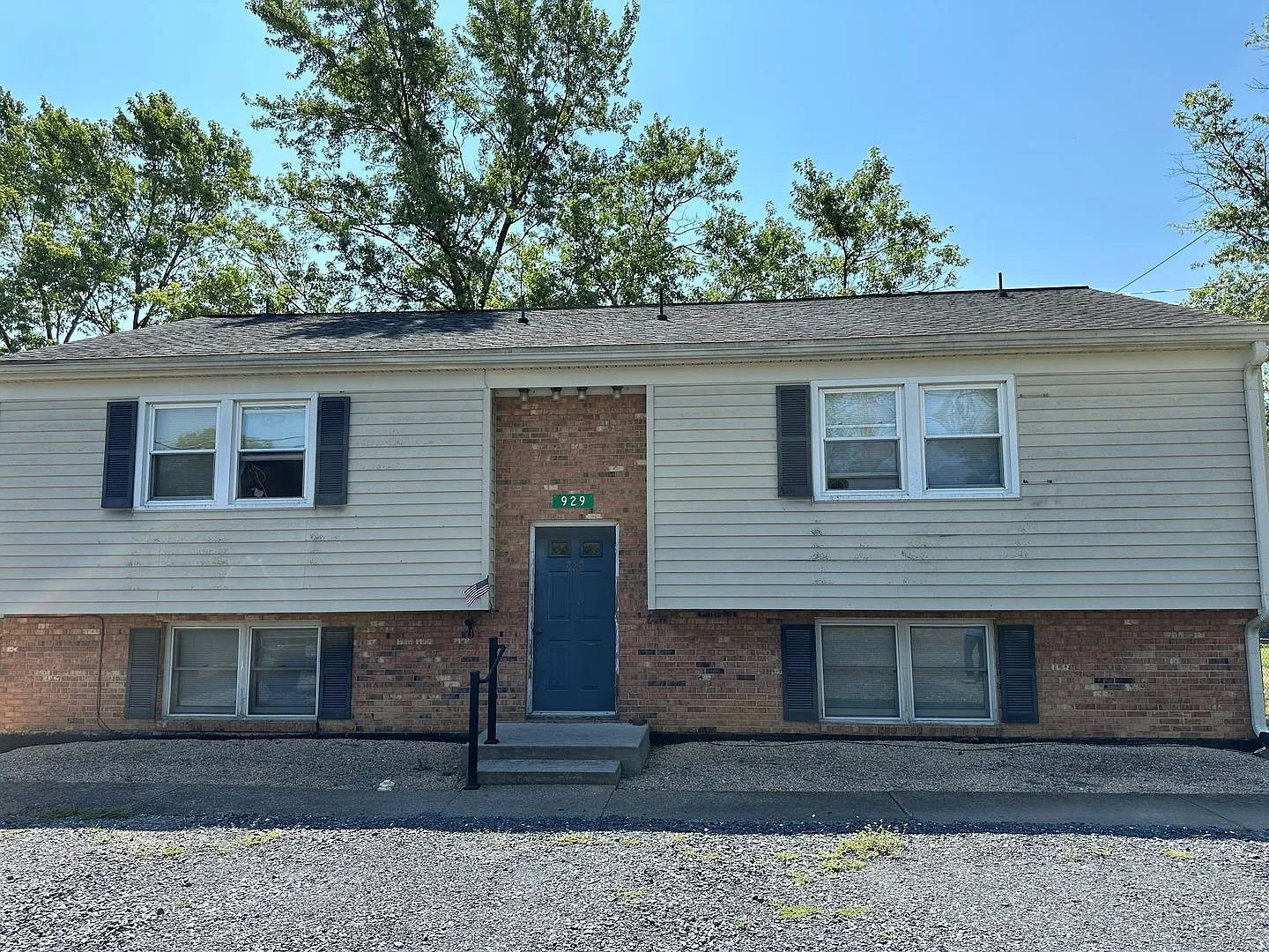 Two Bedroom Apartment for Rent — Photo 1