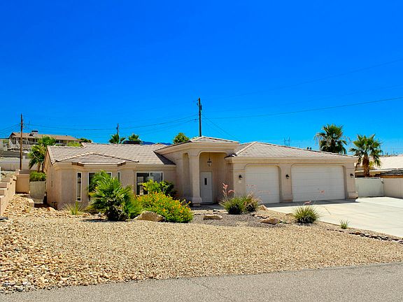 2nd image of 3165 Oakwood Dr