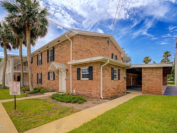 3rd image of 405 FLAGLER Boulevard #1A