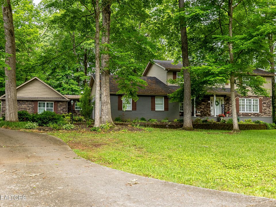 1st image of 1801 Barclay Ct