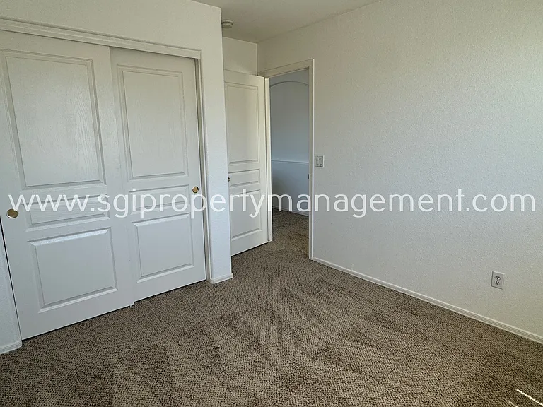 11630 W Washington St — Photo 6