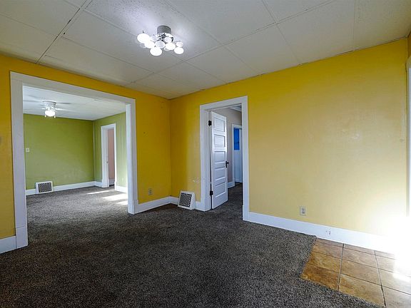 3rd image of 227 N Platte Ave