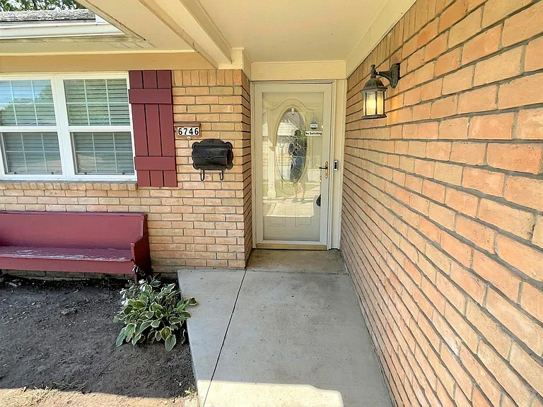 6746 E 51st Pl — Photo 5