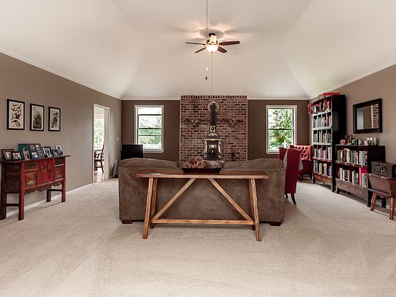 4th image of 23928 SE 380th St