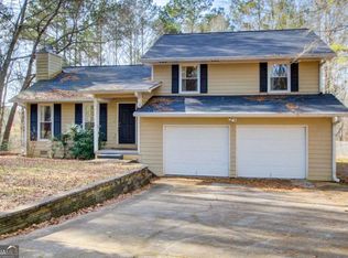 40 Apache Ct, Locust Grove, GA 30248