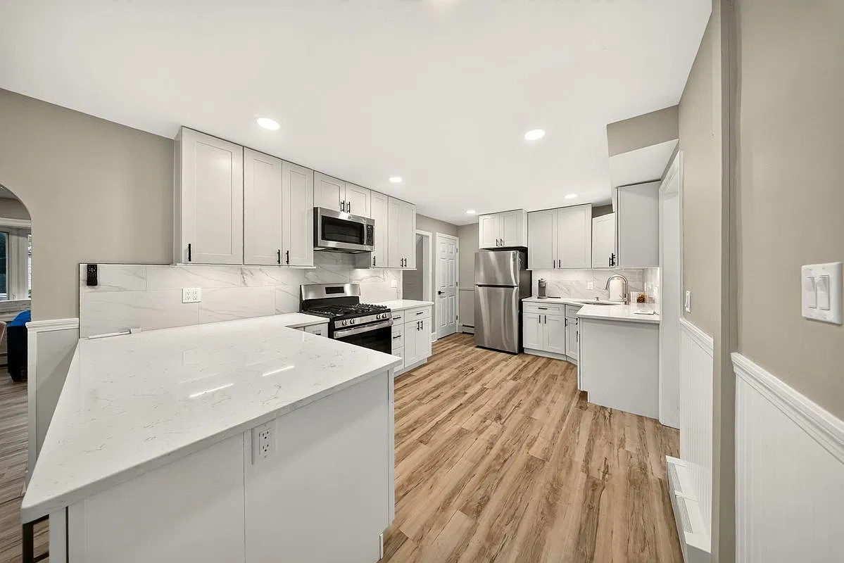 3 bed, 1.5 bath, 1679 sqft, $4,500 — Photo 4