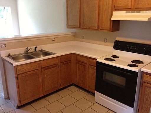 3rd image of 2509-A Pinnix St
