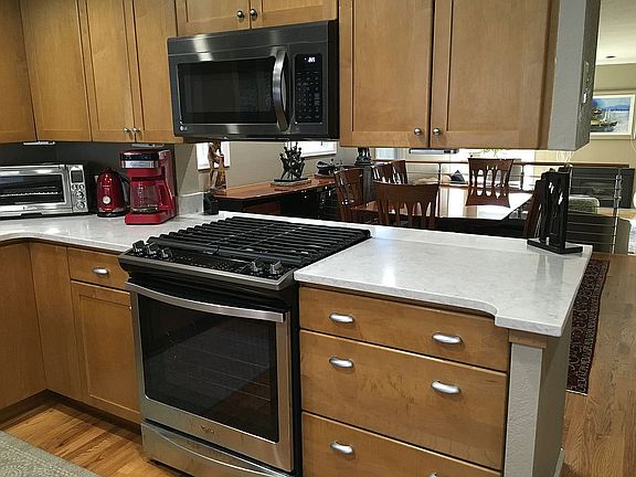 Kitchen Pass through to DR