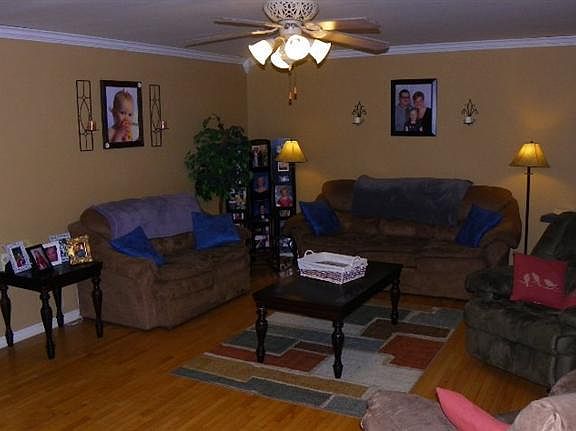 2nd image of 38 Lakeside Dr