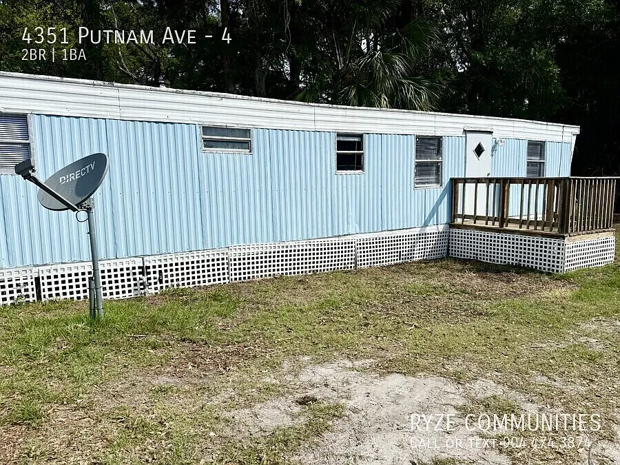 Building Photo - 4351 Putnam Ave #4