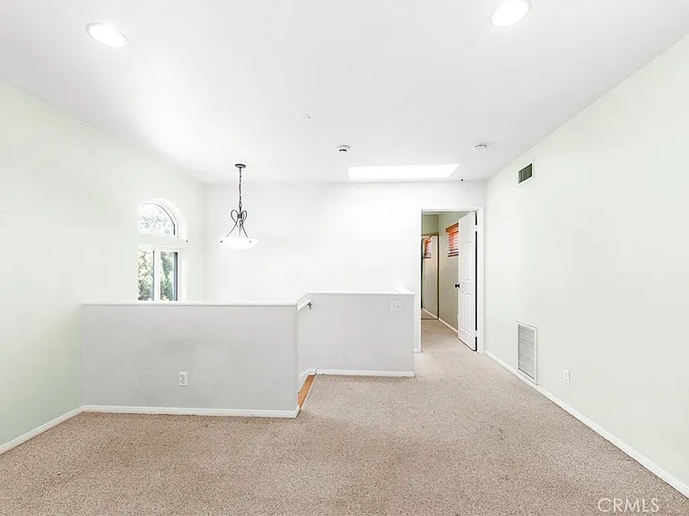 1231 E Mayfair Ave — Photo 36