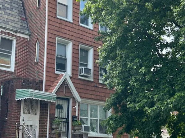 2002 East 28th Street image 1 of 4