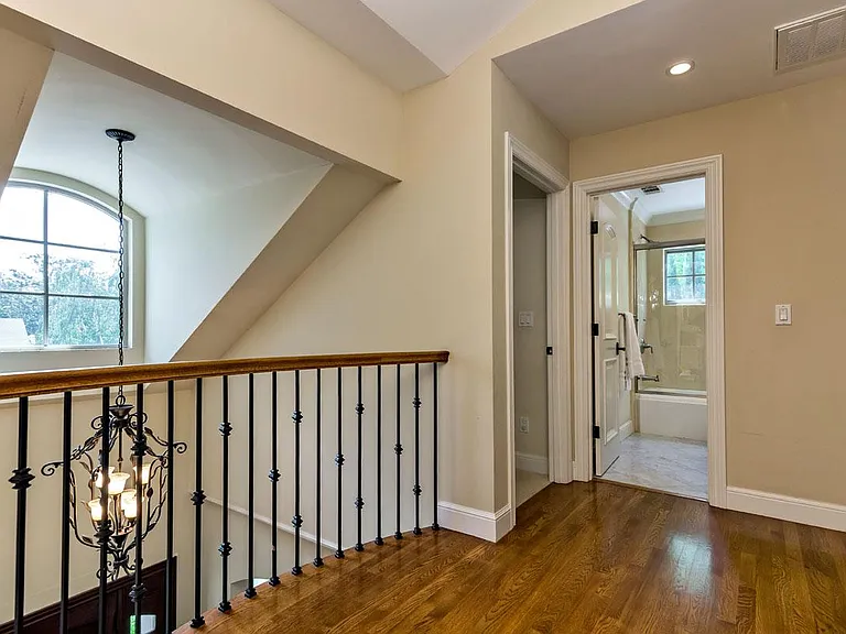 2261 Saint Francis Dr — Photo 20