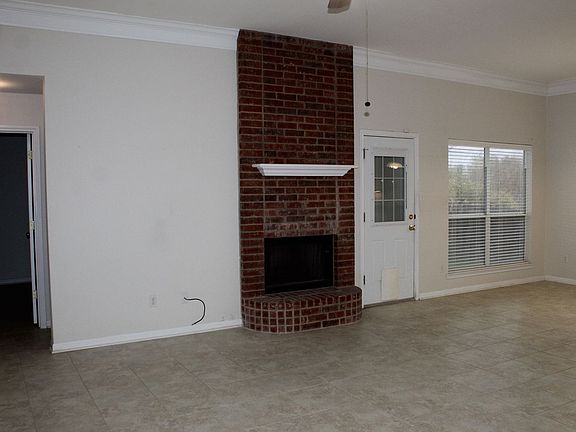 2nd image of 2606 Kneese Dr