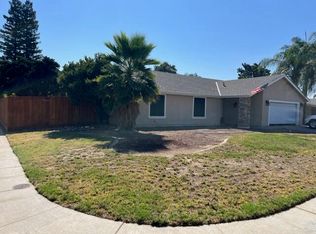 920 N Bollinger St, Visalia, CA