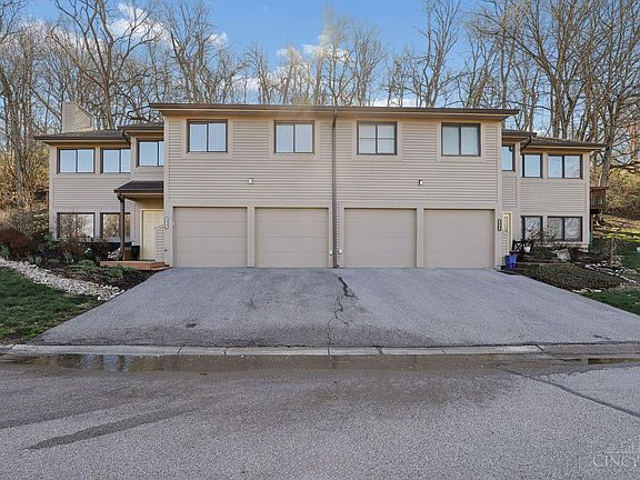 2nd image of 115 Miami Lakes Dr Unit 1