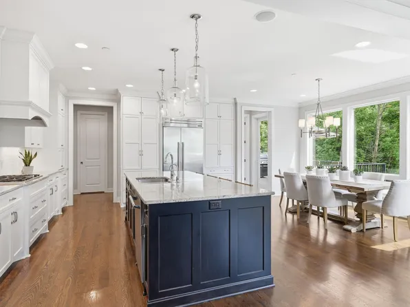 4410 Juleena Pl, Minnetonka, MN 55345