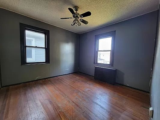 4th image of 97-12 Linden Blvd