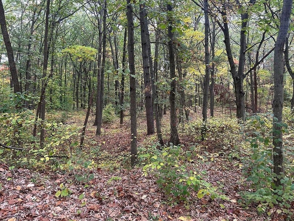 2nd image of 4051 Highview Path