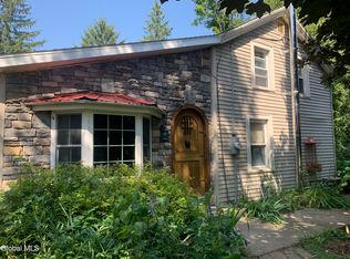 15 Geer Rd, Hudson Falls, NY 12839