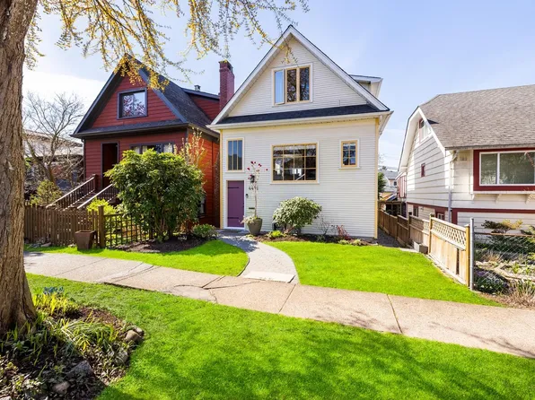 4491 Harriet St, Vancouver, BC V5V 4K4