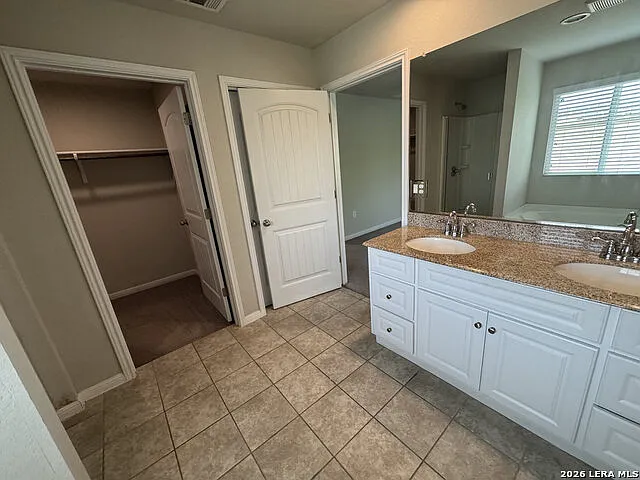 10106 Relic Oaks — Photo 26