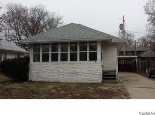 225 N Union St, Carlinville, IL